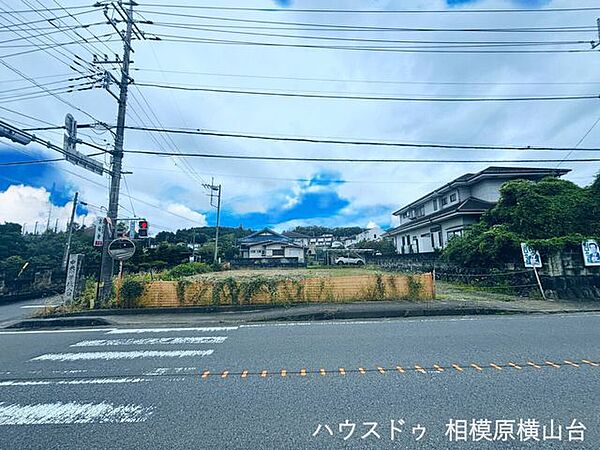 現況更地となっており、解体費用をかけずにスムーズに建築へ着手していただけます。即引渡しも可能なため、お早めの計画を進めたい方にも最適です。