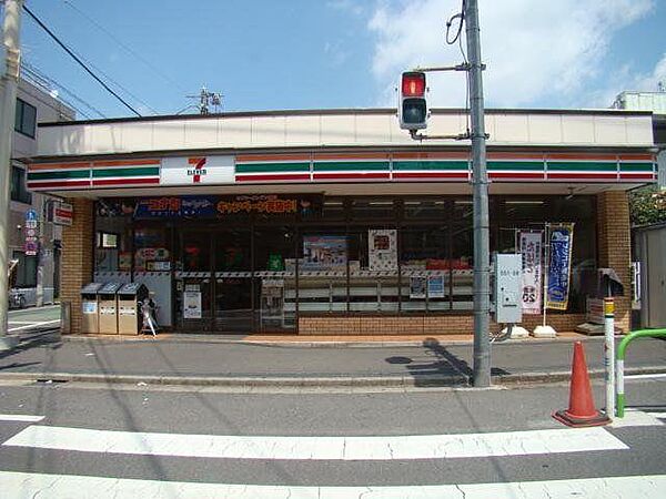 コンビニ 230m セブンイレブン豊島高松3丁目店(セブンイレブン豊島高松3丁目店まで230m 徒歩3分。)