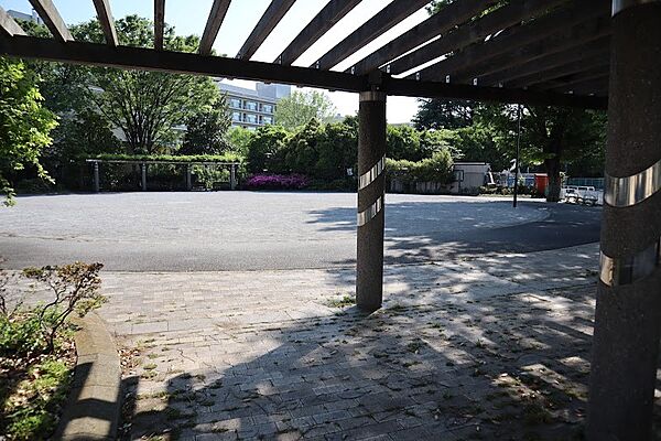 公園 234m 北区立赤羽台四丁目公園(北区立赤羽台四丁目公園まで234m 徒歩3分。)