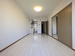 ビーライン曽我 102 号室 1階1LDKのリビング/ダイニング