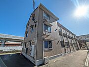 松山駅より徒歩13分 築14年1ヶ月 3階建の賃貸物件