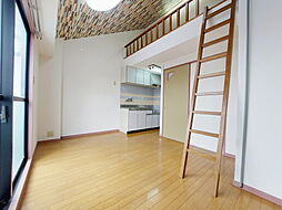 Ｅｓ ＦＬＡＴＳ 303 号室