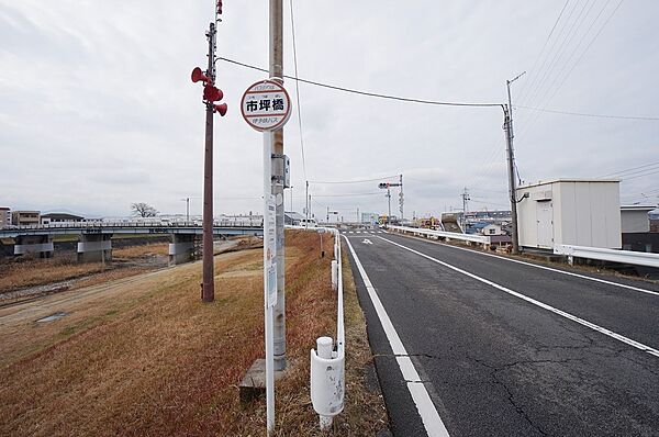 画像18:市坪橋 バス停