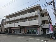 松山駅より徒歩10分 3階 築41年9ヶ月の賃貸物件