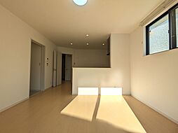 ＭＫＯ中須賀Ｃ 202 号室 2階1LDKのリビング/ダイニング