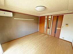 プランドール 102 号室 1階1Kのリビング/ダイニング