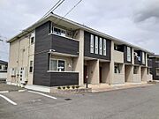 伊予市駅より徒歩16分 築13年8ヶ月 2階建の賃貸物件