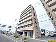 牛渕団地前駅より徒歩8分 築18年8ヶ月 8階建の賃貸物件