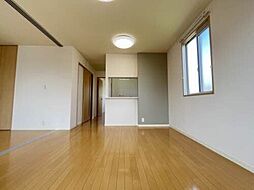 エスパルクＡ棟・Ｂ棟 B202 号室 2階2LDKのリビング/ダイニング