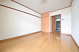 メゾネット泉 3階1Kのリビング/ダイニング