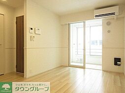 リヴァーサ鶴川 1階1LDKのリビング/ダイニング