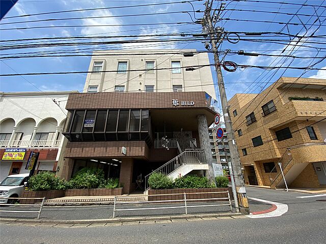 5 / 8