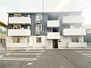徳力嵐山口駅より徒歩6分 築2年9ヶ月 3階建の賃貸物件