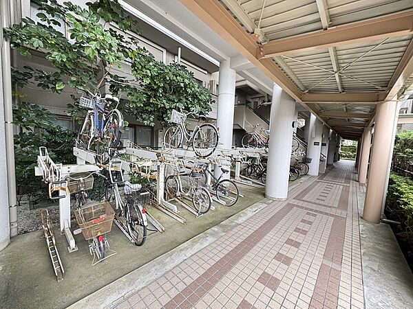 駐輪場、2台目まで無料でご利用頂けます