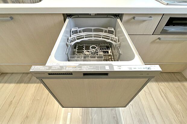 約5人分の食器が洗える食洗機。家事の負担を軽減！