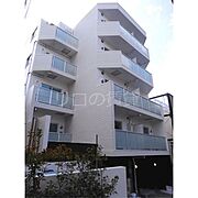 目黒駅より徒歩5分 築3年2ヶ月 4階建の賃貸物件