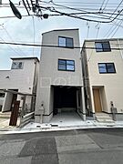 糀谷駅より徒歩7分 築1年10ヶ月 3階建の賃貸物件