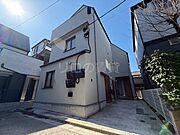 蒲田駅より徒歩10分 築4年1ヶ月 3階建の賃貸物件