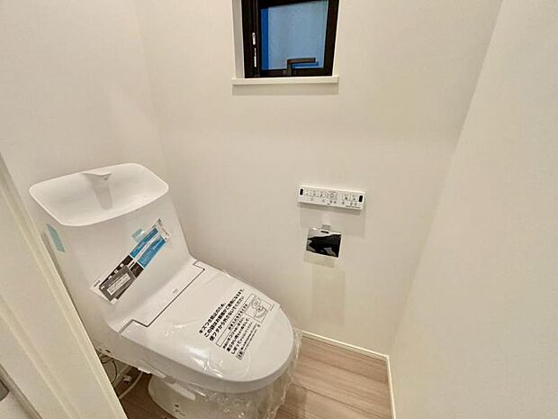 毎日使う場所だからこそ、使い勝手を考慮しました。白を基調に、飽きのこない空間は質感豊かな仕上がりとなっております。 
