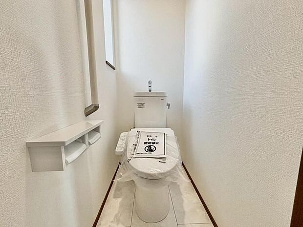 毎日使う場所だからこそ、使い勝手を考慮しました。白を基調に、飽きのこない空間は質感豊かな仕上がりとなっております。