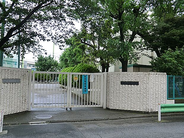 大田区立志茂田小学校?685m