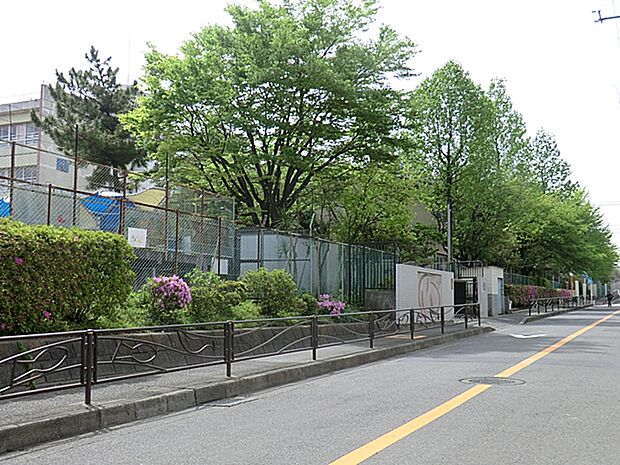 川崎市立南生田小学校　140ｍ