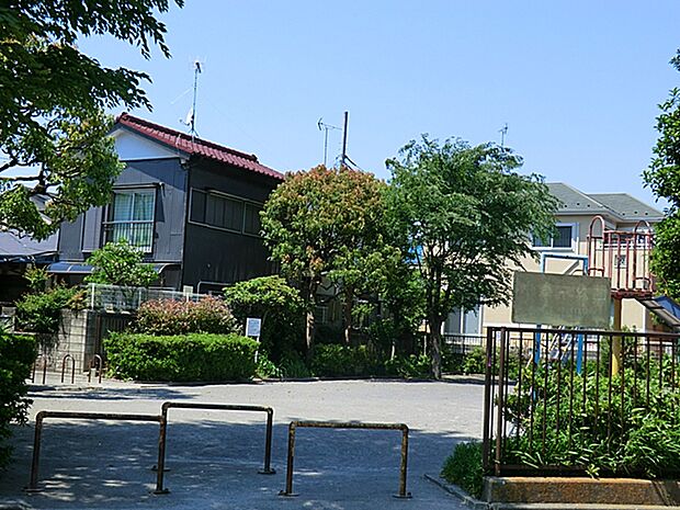 小倉中公園 140m