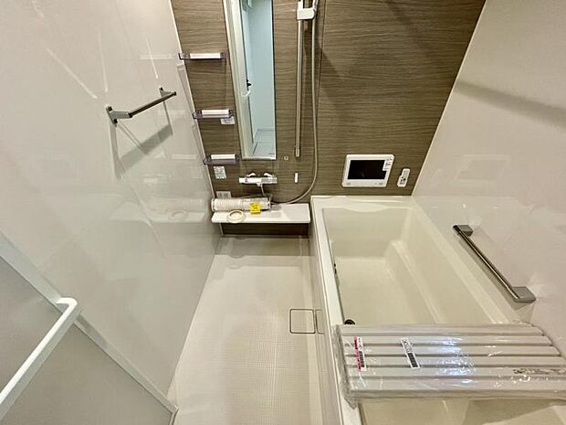 ゆったりとした広さで、毎日のバスタイムを心地よくお楽しみいただけます。