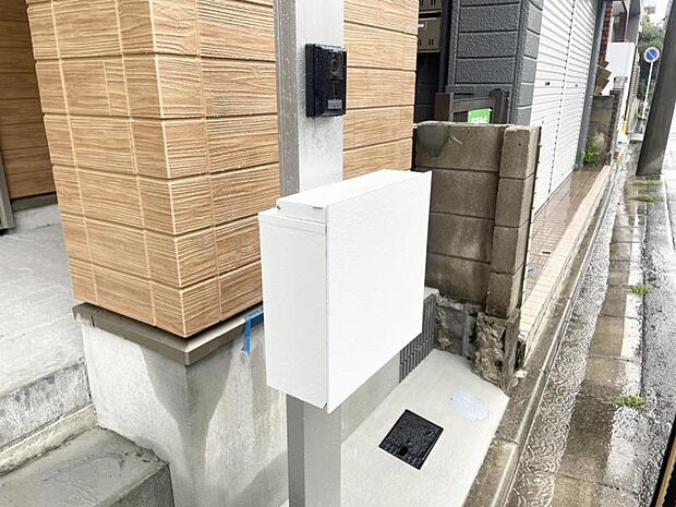 郵便ポスト。