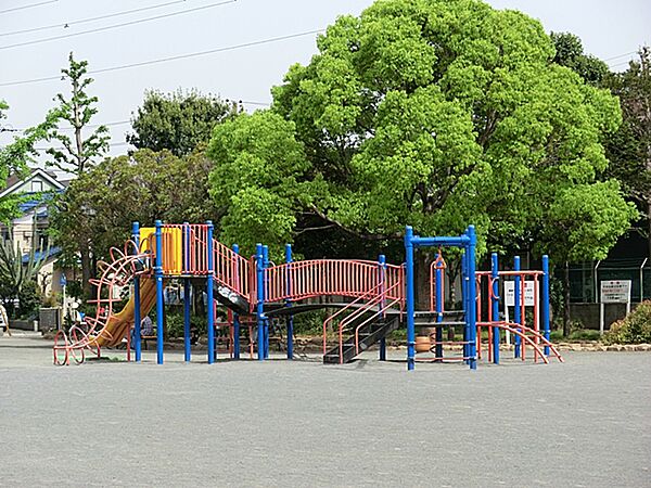 渡田新町公園　830m