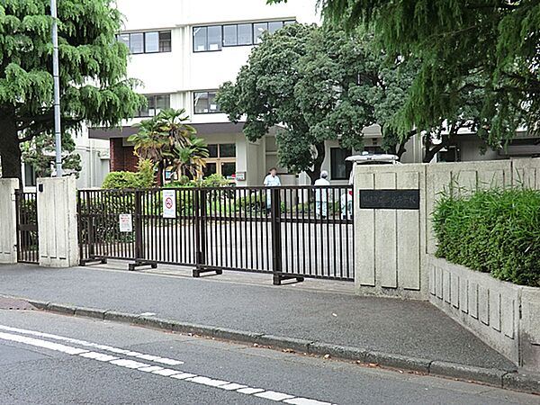 川崎市立四谷小学校　140ｍ