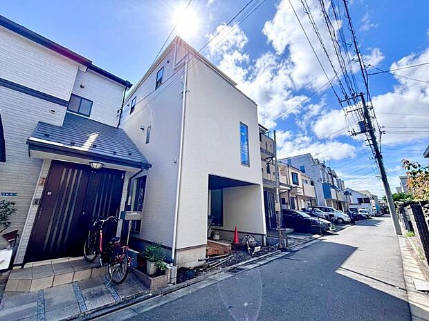 住まいづくりの様子がわかる現地写真です。完成後の姿にもご期待ください。