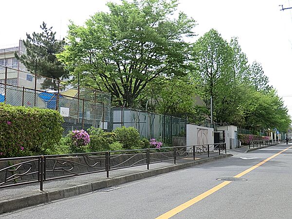 川崎市立南生田小学校　1120ｍ