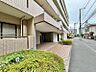 外観：前面道路は車通りの少ない道です。小さなお子様も安心してお過ごしいただけます。