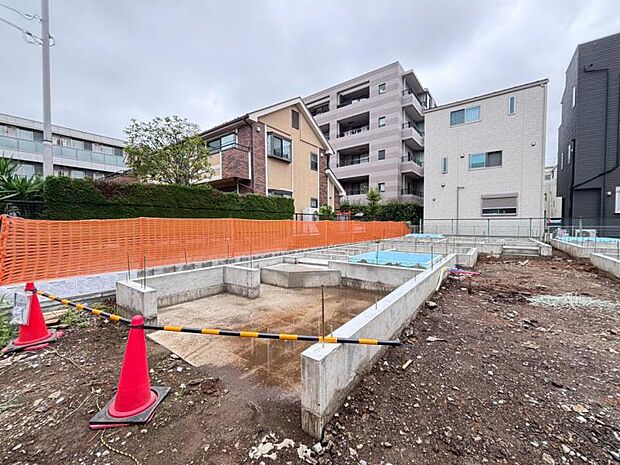 周辺環境や街並みなど、図面だけでは分からない現地の雰囲気もぜひご確認くださいませ。(2026年9月撮影)