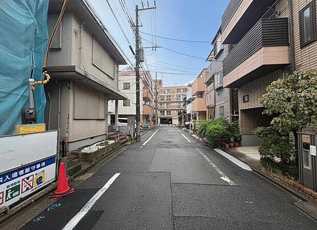 【凛】とした落ち着いたたたずまいのあなただけのお住まい。お友達などが遊びに来た時も自慢をしたくなる邸宅を創り出す外観デザインです。