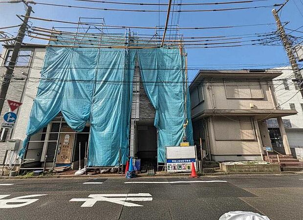 陽とともに、時間によって顔を変える街の景観から、星空や夜景に負けないデザインの映える外観。この街ならではの美しい風景と、ここから紡がれる物語を建物外観から始まります。