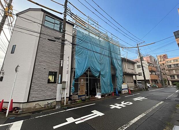 【凛】とした落ち着いたたたずまいのあなただけのお住まい。お友達などが遊びに来た時も自慢をしたくなる邸宅を創り出す外観デザインです。