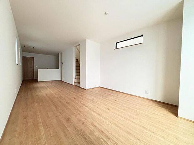 リビングとつながるお部屋は、お友達が遊びに来た時にも使えますし、ちょっと疲れた時にお昼寝できるのも嬉しいですね。