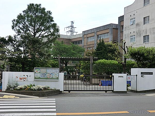 川崎市立宮前平小学校　400ｍ