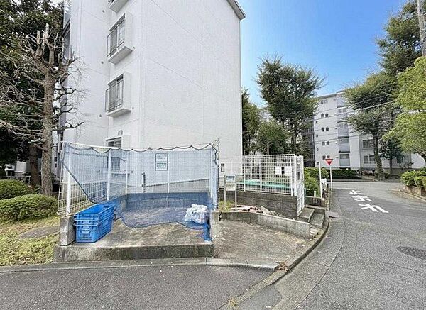 ゴミ置き場