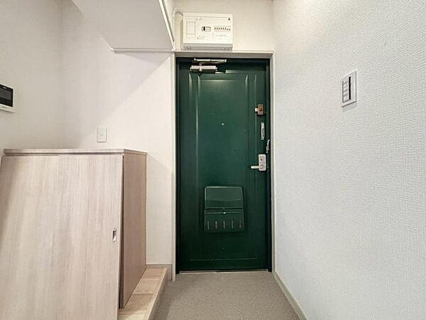 高いデザイン性を持つ玄関は、安らぎに満ちた生活空間を予感させてくれます。