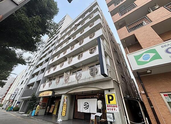 窓からたっぷりと陽光が注がれる明るい住まい。ご家族の成長に合わせてお住まい頂ける仕様の間取り。日々の疲れを癒してくれる主寝室。お子様も自分のお部屋でお勉強など出来るお部屋のご用意もございます。