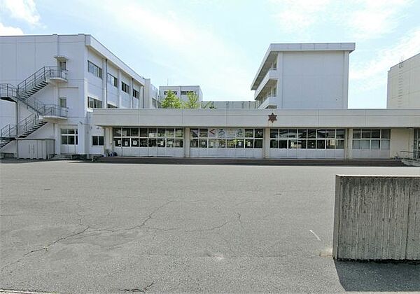 新潟市立 黒埼中学校 750m