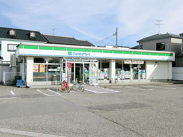 ファミリーマート 新潟善久店 1410m