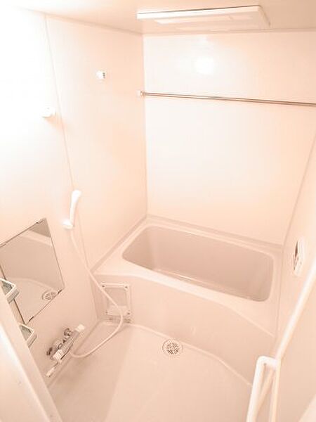 画像11:浴室乾燥機、追い炊き付のお風呂♪