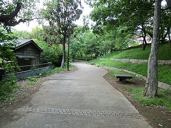鶴ヶ峰公園1000ｍ