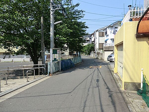 西戸部三丁目公園900ｍ