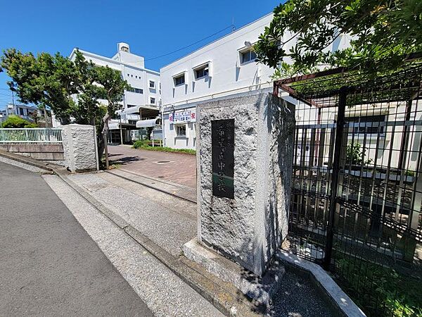 横浜市立希望が丘中学校980ｍ
