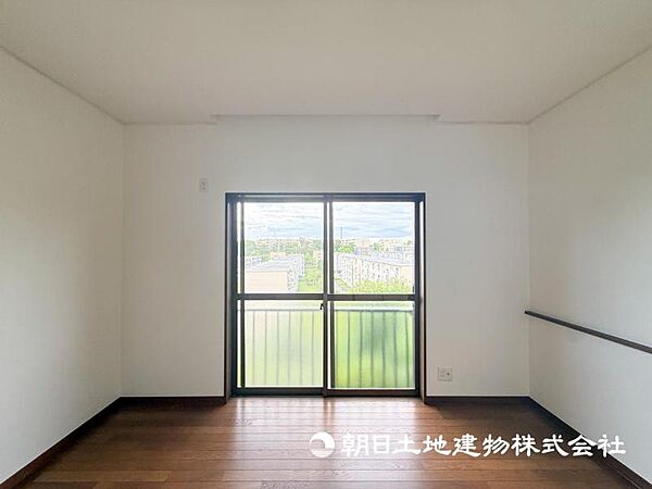 【洋室】子供部屋は自分で片づけやすい環境づくりで片付けやすく、お子さん自身の工夫が活きる収納